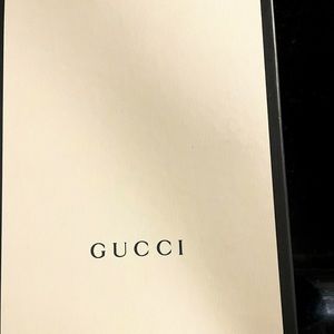 Women’s Gucci Soft Black Leather Hi-Top sneaker Excellent condition